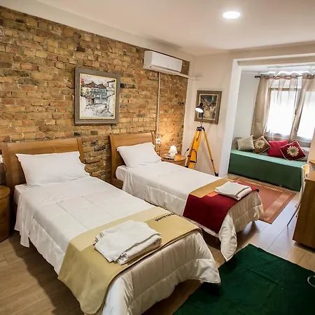 住宿加早餐酒店 地拉那艺术气息住宿加早餐旅馆