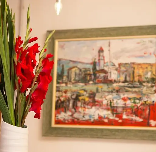 Artistic Bed & Breakfast