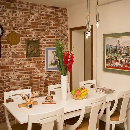 Couette-café Artistic 3*