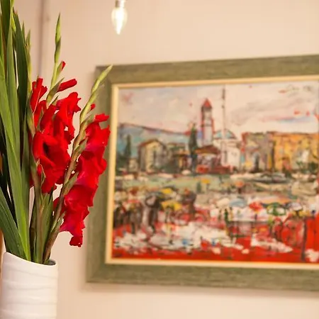 Artistic Couette-café