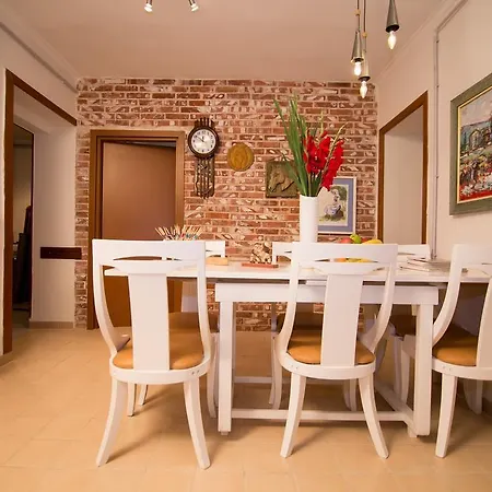 Artistic Couette-café 3*