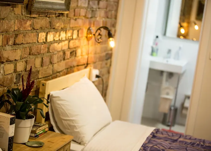 Artistic Bed and breakfast 3*