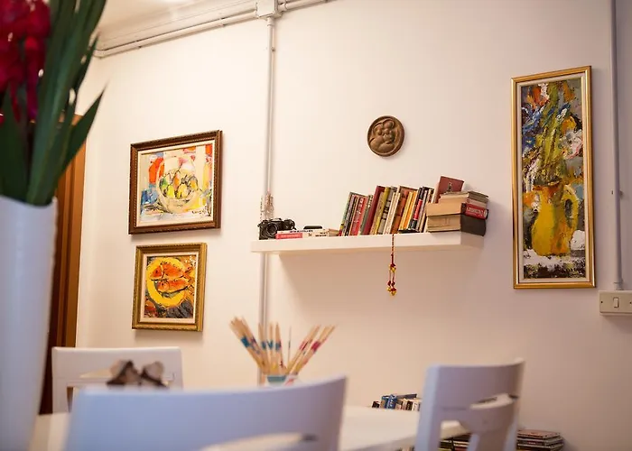 Artistic Bed and breakfast